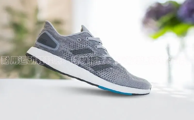 b体育(中国)官方网站京东耐用运动鞋鞋底：终极指南，打造舒适耐穿的鞋子