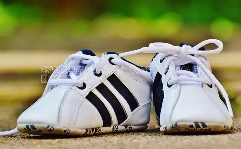 b体育旧版手机版百度众测舒适透气的夏季必备：大东鞋子女2024年
新款后空凉鞋