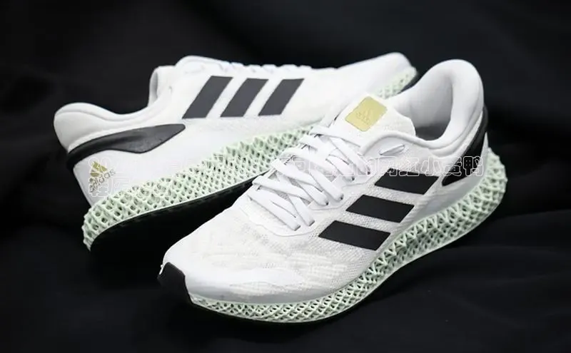 Bsport体育APP下载全站百度百聘2024 年夏季风潮：不可错过的网红小黄鸭
鞋履指南