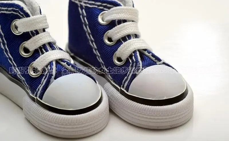 时尚引领潮流：全新发售的女士跑步运动鞋2025年新款瞩目登场